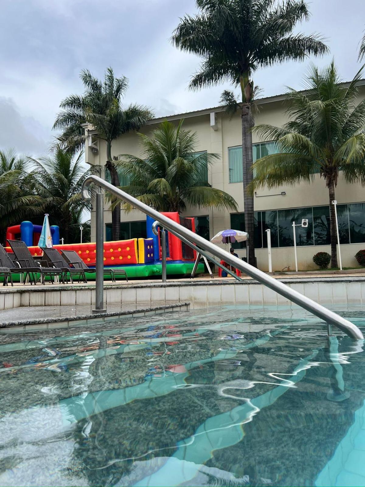 Apto Completo Com Parque Aquatico 24 Horas Lacqua Diroma Caldas Novas Buitenkant foto